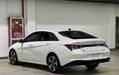 Hyundai Elantra, 2021 год, 1 490 000 рублей, 4 фотография