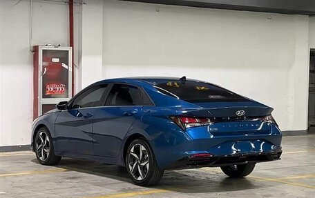 Hyundai Elantra, 2023 год, 1 690 000 рублей, 5 фотография