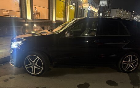 Mercedes-Benz GLE, 2015 год, 3 300 000 рублей, 12 фотография