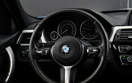 BMW 3 серия, 2017 год, 3 120 000 рублей, 11 фотография