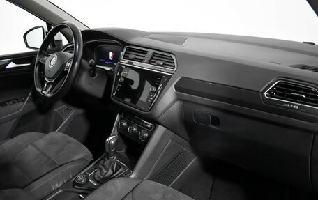 Volkswagen Tiguan II, 2020 год, 2 290 000 рублей, 21 фотография