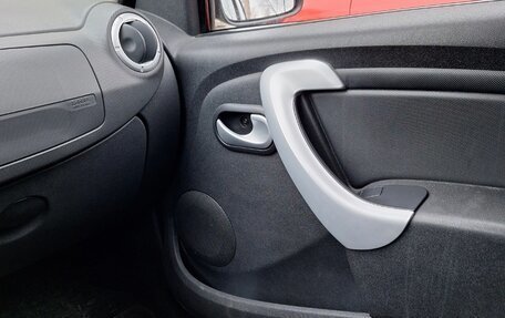 Renault Sandero I, 2014 год, 700 000 рублей, 4 фотография