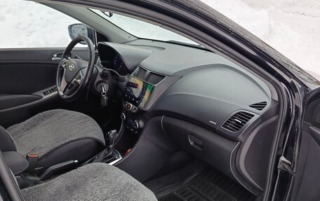 Hyundai Solaris II рестайлинг, 2015 год, 750 000 рублей, 16 фотография