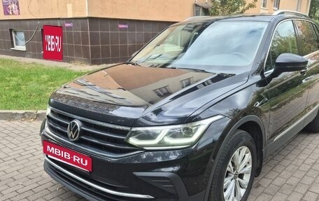 Volkswagen Tiguan II, 2021 год, 2 890 000 рублей, 7 фотография