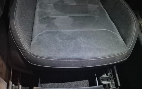 Volkswagen Tiguan II, 2021 год, 2 890 000 рублей, 12 фотография