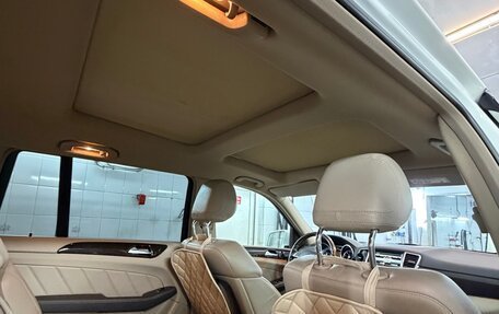 Mercedes-Benz GL-Класс, 2015 год, 3 200 000 рублей, 11 фотография