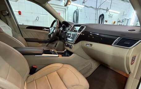 Mercedes-Benz GL-Класс, 2015 год, 3 200 000 рублей, 12 фотография