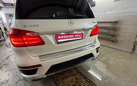 Mercedes-Benz GL-Класс, 2015 год, 3 200 000 рублей, 5 фотография