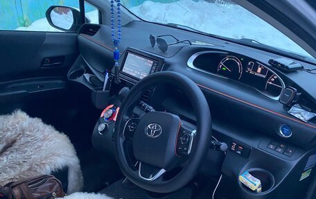 Toyota Sienta II, 2017 год, 1 500 000 рублей, 2 фотография