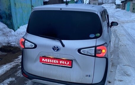 Toyota Sienta II, 2017 год, 1 500 000 рублей, 5 фотография