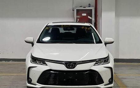 Toyota Corolla, 2022 год, 1 699 000 рублей, 2 фотография