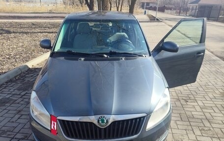 Skoda Fabia II, 2011 год, 530 000 рублей, 3 фотография