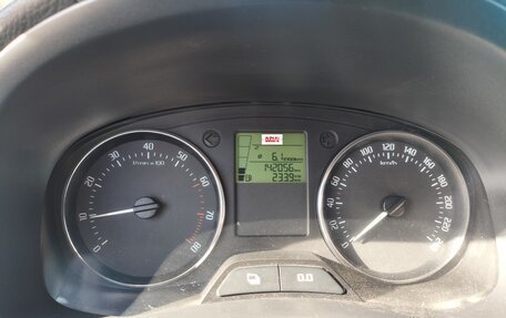 Skoda Fabia II, 2011 год, 530 000 рублей, 12 фотография