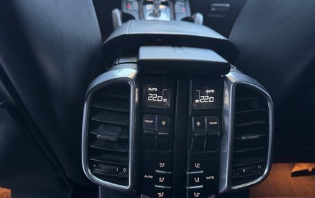 Porsche Cayenne III, 2010 год, 1 950 000 рублей, 23 фотография