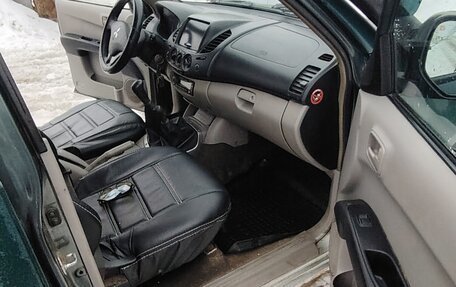 Mitsubishi L200 IV рестайлинг, 2008 год, 1 500 000 рублей, 11 фотография