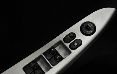 Hyundai Solaris II рестайлинг, 2011 год, 699 999 рублей, 19 фотография