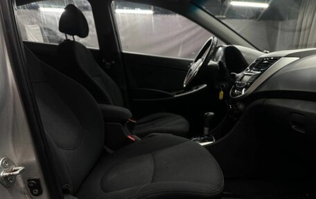 Hyundai Solaris II рестайлинг, 2011 год, 699 999 рублей, 16 фотография