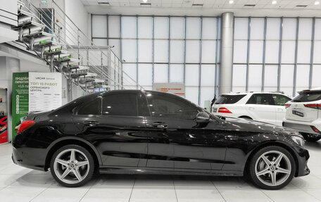 Mercedes-Benz C-Класс, 2018 год, 3 150 000 рублей, 5 фотография