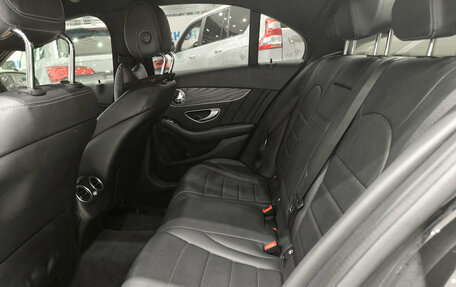 Mercedes-Benz C-Класс, 2018 год, 3 150 000 рублей, 15 фотография