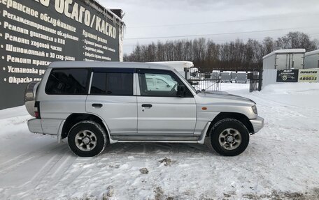 Mitsubishi Pajero III рестайлинг, 2002 год, 690 000 рублей, 3 фотография