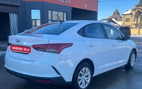 Hyundai Solaris II рестайлинг, 2021 год, 6 фотография