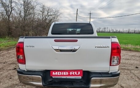 Toyota Hilux VIII, 2016 год, 3 700 000 рублей, 4 фотография