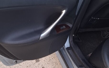 Lexus IS II рестайлинг 2, 2008 год, 1 400 000 рублей, 14 фотография