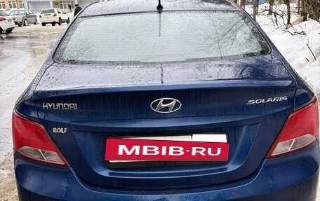 Hyundai Solaris II рестайлинг, 2015 год, 900 000 рублей, 3 фотография