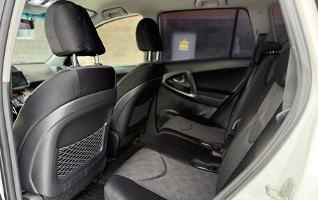 Toyota RAV4, 2012 год, 1 199 000 рублей, 15 фотография