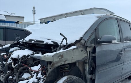 Volkswagen Touran III, 2005 год, 150 000 рублей, 4 фотография