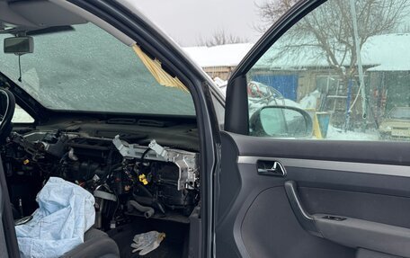 Volkswagen Touran III, 2005 год, 150 000 рублей, 9 фотография