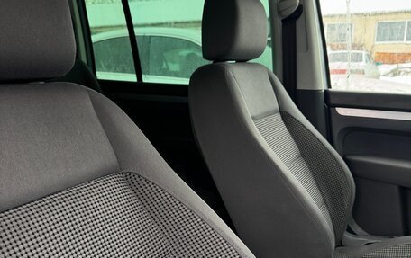 Volkswagen Touran III, 2005 год, 150 000 рублей, 12 фотография