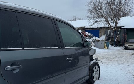 Volkswagen Touran III, 2005 год, 150 000 рублей, 8 фотография