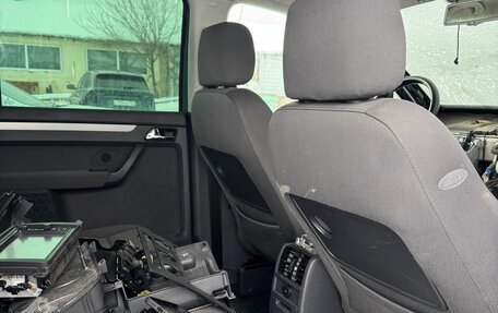 Volkswagen Touran III, 2005 год, 150 000 рублей, 13 фотография