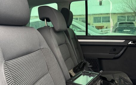 Volkswagen Touran III, 2005 год, 150 000 рублей, 14 фотография