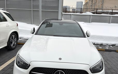 Mercedes-Benz E-Класс, 2021 год, 5 950 000 рублей, 6 фотография