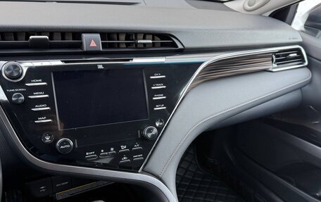 Toyota Camry, 2020 год, 3 500 000 рублей, 15 фотография