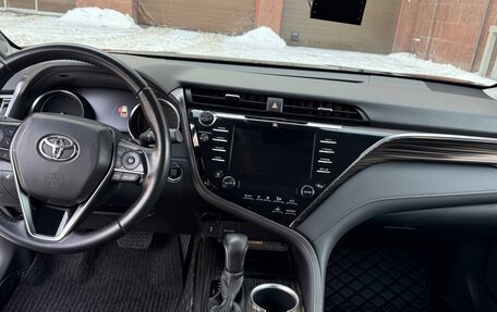 Toyota Camry, 2020 год, 3 500 000 рублей, 20 фотография