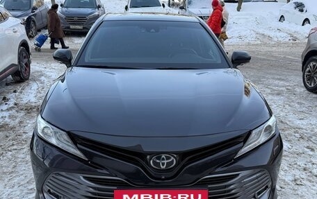 Toyota Camry, 2020 год, 3 500 000 рублей, 31 фотография