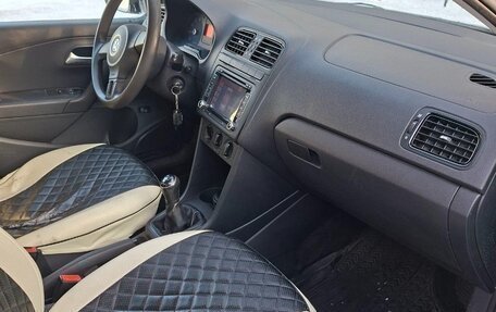 Volkswagen Polo VI (EU Market), 2013 год, 650 000 рублей, 6 фотография