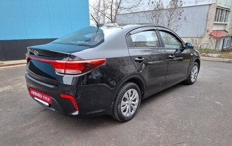 KIA Rio IV, 2017 год, 988 000 рублей, 8 фотография