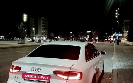 Audi A4, 2015 год, 1 350 000 рублей, 2 фотография