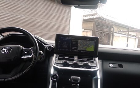 Toyota Land Cruiser, 2021 год, 11 500 000 рублей, 12 фотография