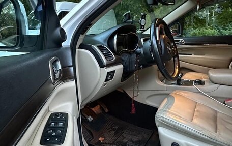 Jeep Grand Cherokee, 2013 год, 1 700 000 рублей, 8 фотография