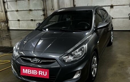 Hyundai Solaris II рестайлинг, 2013 год, 749 000 рублей, 2 фотография