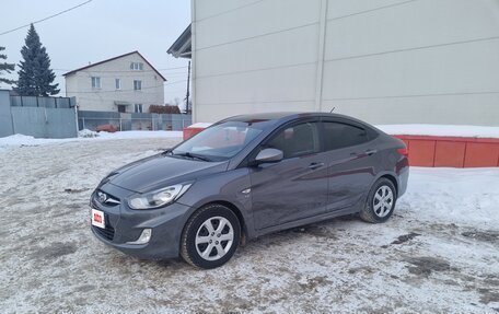 Hyundai Solaris II рестайлинг, 2013 год, 749 000 рублей, 27 фотография
