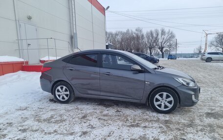 Hyundai Solaris II рестайлинг, 2013 год, 749 000 рублей, 29 фотография