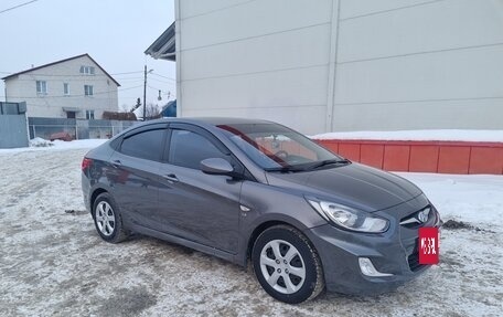 Hyundai Solaris II рестайлинг, 2013 год, 749 000 рублей, 32 фотография