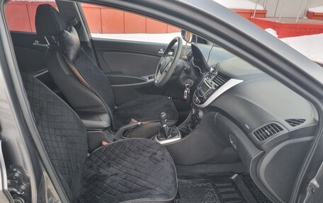 Hyundai Solaris II рестайлинг, 2013 год, 749 000 рублей, 38 фотография