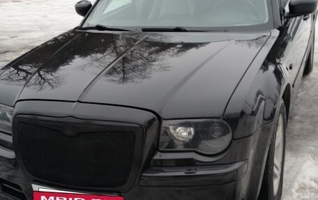 Chrysler 300C II, 2006 год, 1 200 000 рублей, 11 фотография